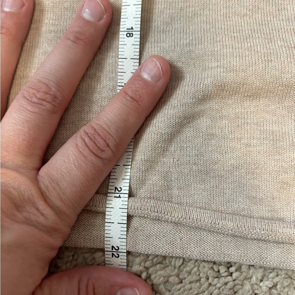 Garnet Hill Tan and Cream Oversized Sweatshirt - Picture 5 of 5